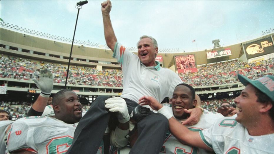 Miami Dolphins' Larry Csonka recalls NFL's longest game, on Christmas