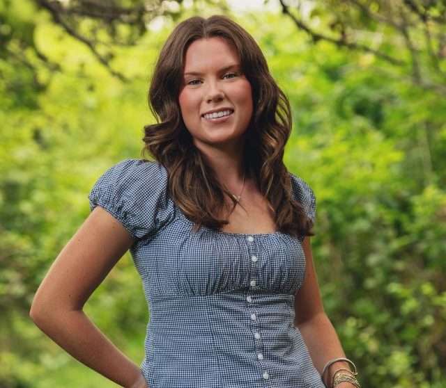 Watauga High Senior Jane Beach-Verhey Named 2026 Blue Scholar