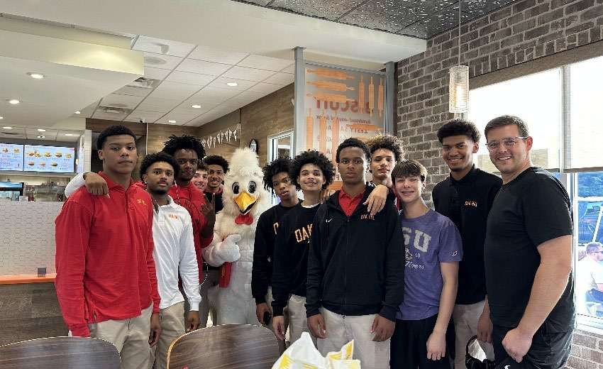 Oak Hill basketball team